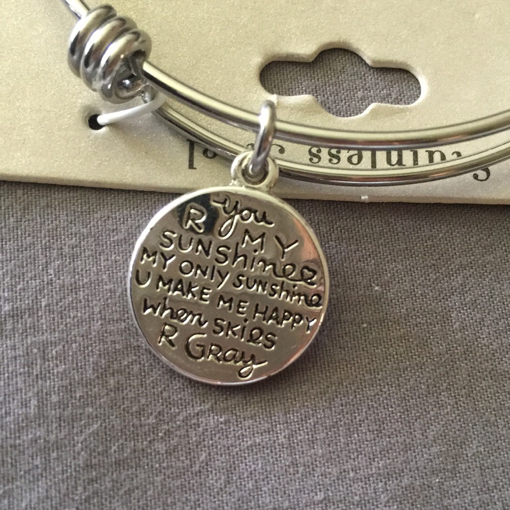 Expendable Bracelet - Picture 3 of 4
